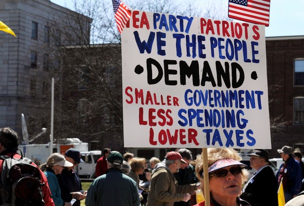 Pawlenty, Santorum Attend Tea Party Tax Day Rally At NH State House
