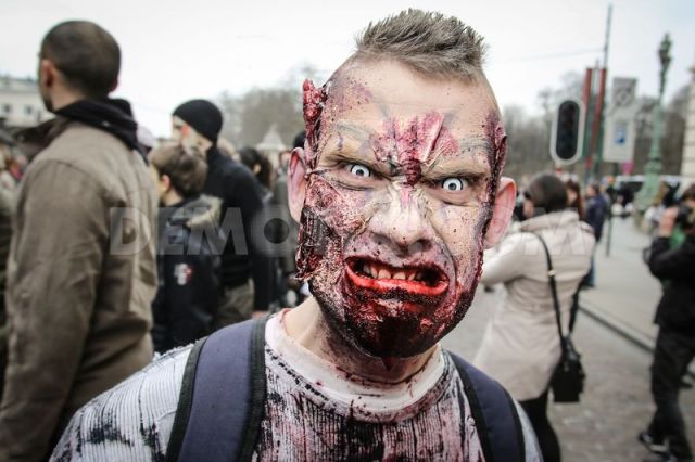 zombies-invade-brussels-streets_1936424