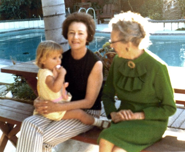 Rosamonds 1969 Shannon, June & Mary