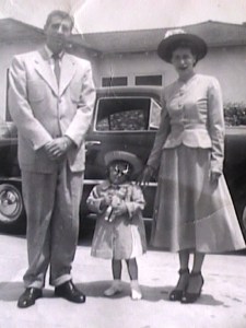 Prescos 1949 Vic, Christine & Rosemary