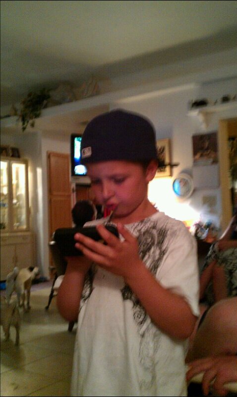 4-E7279180-2377721-800