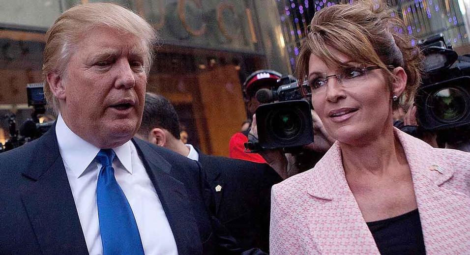 NEW YORK, NY - MAY 31: Former U.S. Vice presidential candidate and Alaska Governor Sarah Palin (R), and Donald Trump walk towards a limo after leaving Trump Tower, at 56th Street and 5th Avenue, on May 31, 2011 in New York City. Palin and Trump met for a dinner meeting in the city. (Photo by Andrew Burton/Getty Images)