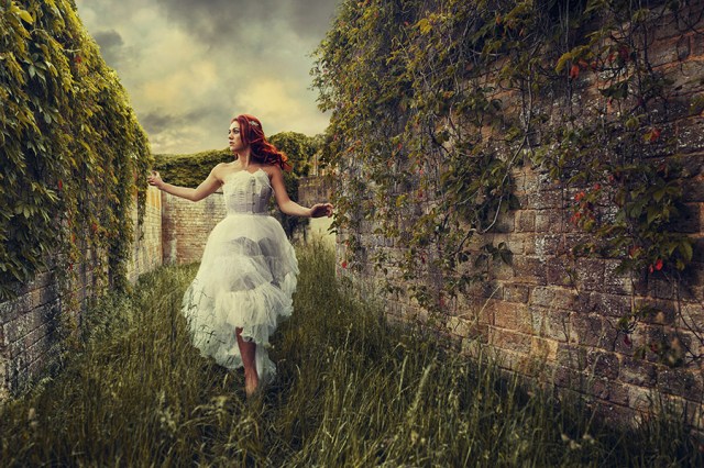 labyrinth-david-bowie-model-photo-shoot-blenheim-palace-2
